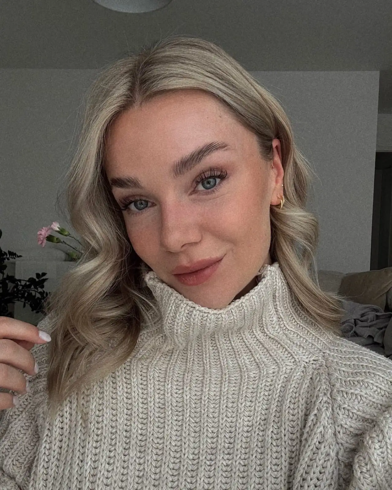 Investor Image Missing